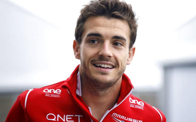 Jules Bianchi est en France et sorti du coma
