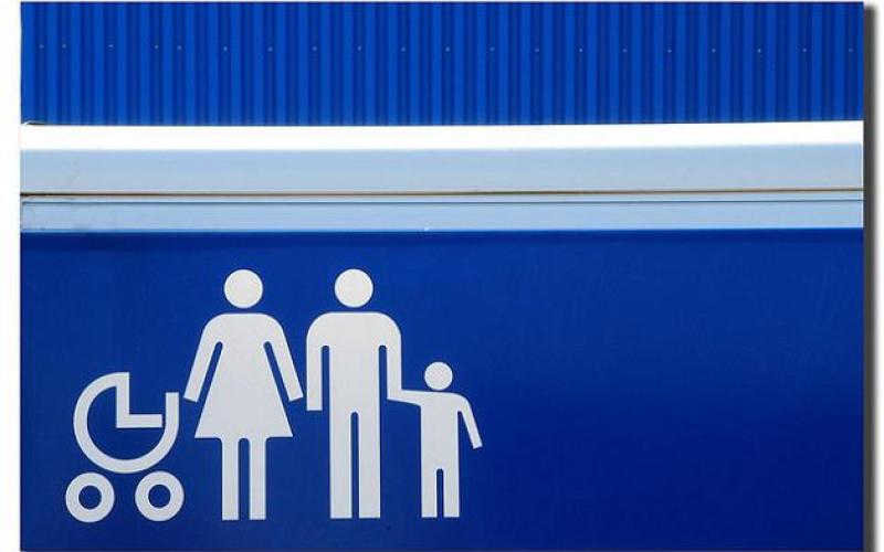 Le moral des ménages français à la baisse en avril