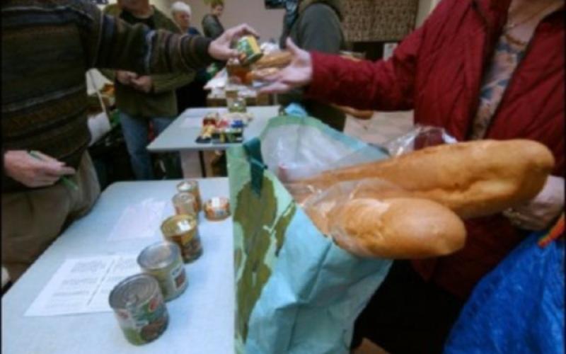 Le "Père Noel" Eric Hetz est passé pour les plus démunis