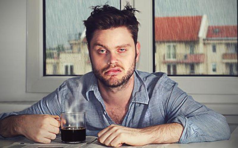 Sur l'ensemble de notre vie, la gueule de bois dure...