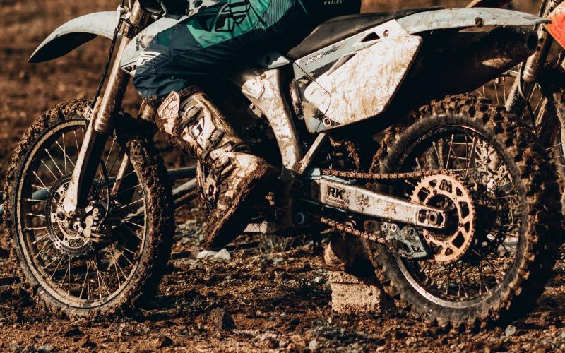 Behren-lès-Forbach : un jeune de 23 ans meurt dans un accident de motocross 