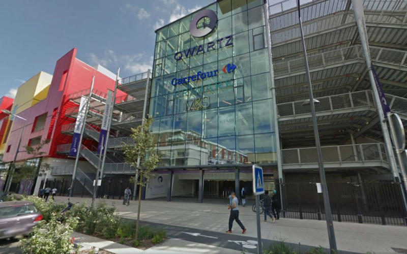 Braquage à mains armées à Villeneuve-la-Garenne : dix-huit personnes évacuées par le Raid