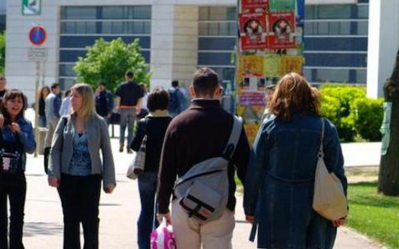 Campus du Saulcy à Metz : un point information juridique pour les étudiants