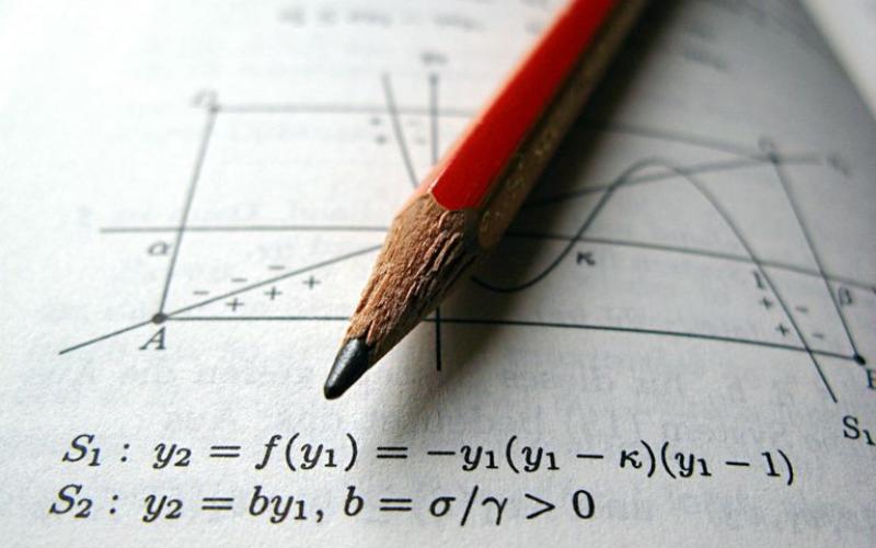 Chronique BAC : comment réviser les mathématiques ?