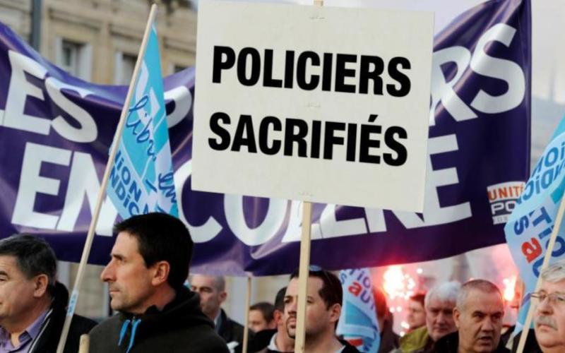 Colère et manifestations, les policiers réclament plus de considération