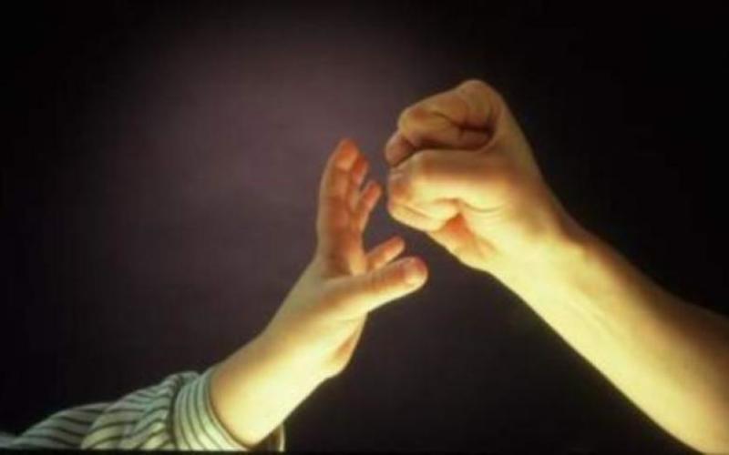 Enfant battu à mort dans le Grand Est : ses bourreaux, condamnés