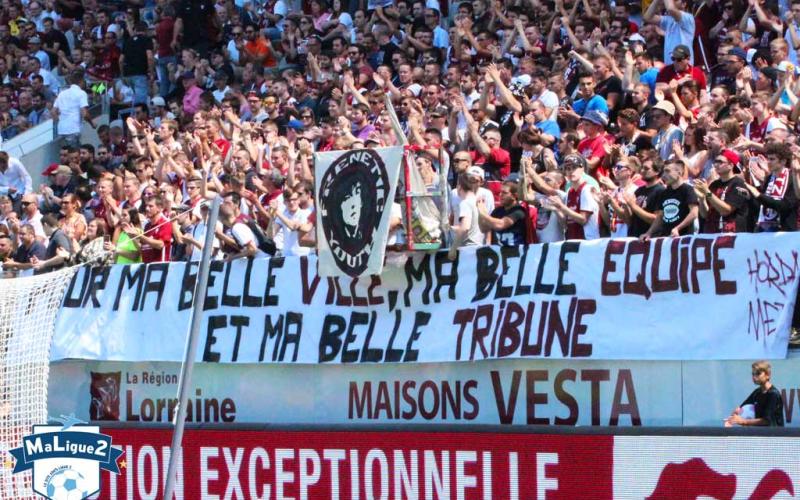 Face à l'épidémie, des groupes de supporters de football refusent « une reprise anticipée et à huis clos »