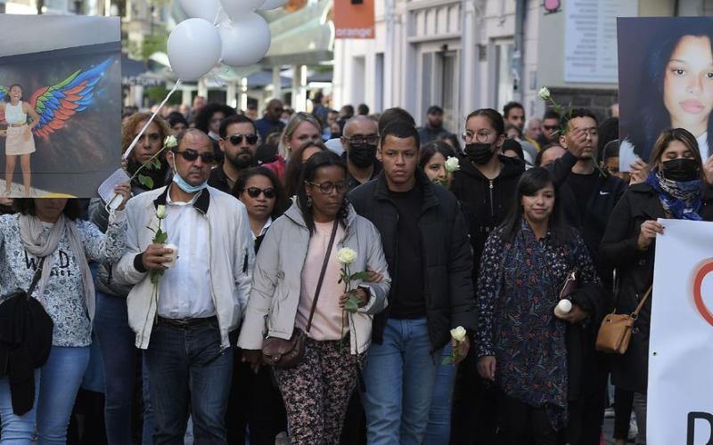 Grand-Est : un dernier hommage à Dinah, ado harcelée qui s’est suicidée