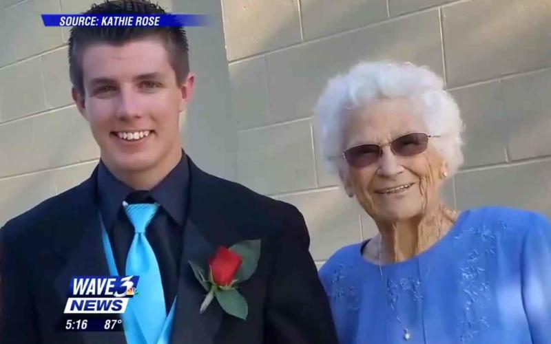 Il emmène sa grand-mère au bal de promo