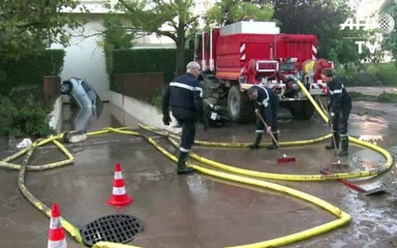 Intempéries en Côte d'Azur : nouvelles victimes et début du grand nettoyage