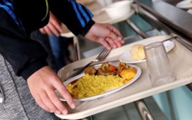 Lancement de la cantine à 1 euro pour les familles