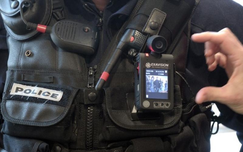 Les caméras-piétons pour les policiers, généralisées au 1er juillet 2021