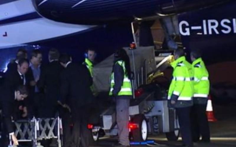 Les corps des deux journalistes de RFI sont arrivés en France