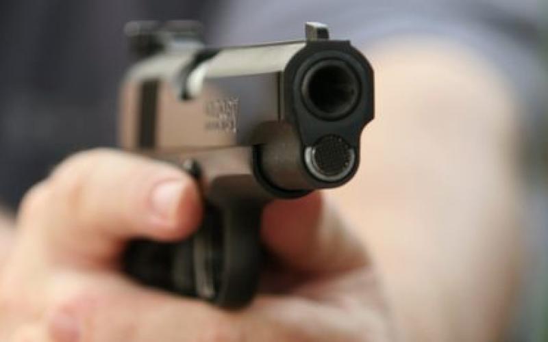 Lexy : le mari tire sur l'amant de sa femme