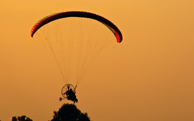 Meurthe-et-Moselle : un pilote lorrain va tenter de battre le record du monde d'altitude en paramoteur !