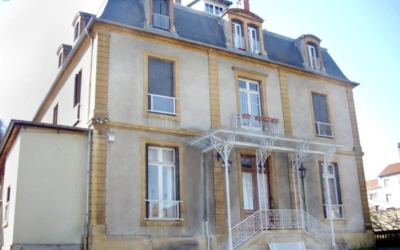 Nancy : une femme condamnée à raser sa maison car elle fait de l'ombre à la voisine