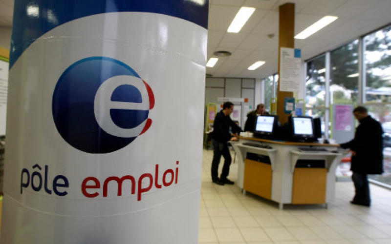 Nouvelle forte hausse du chômage en avril