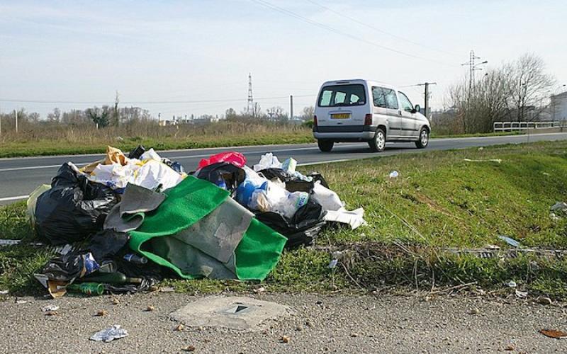  Opération de nettoyage du réseau routier : nos routes ne sont pas des poubelles !!