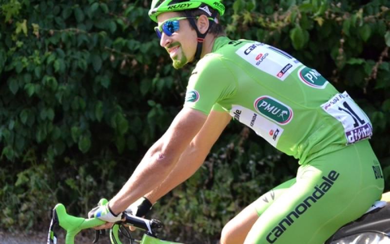 Peter Sagan exclu du tour de France