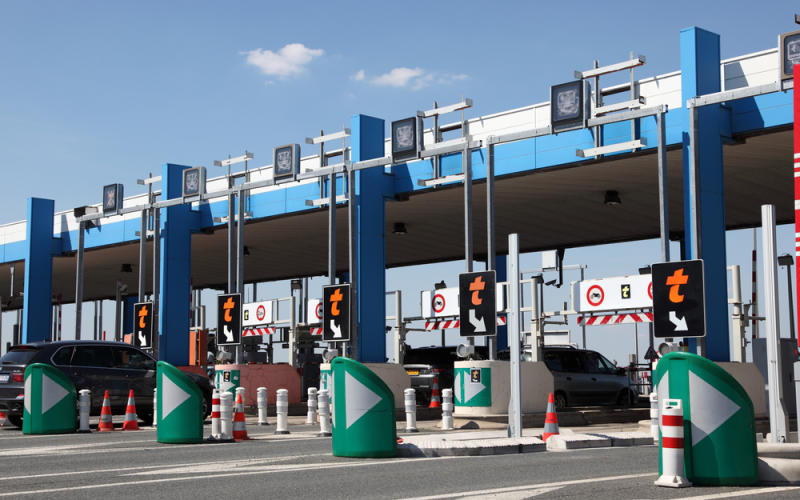 Retraites : opération des syndicats "péage gratuit" sur l'A4