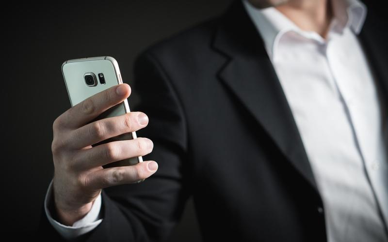 Smartphone au volant pour 90% des usagers