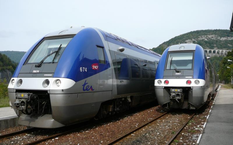 SNCF :  rénovations de voies entre Longuyon et Onville, des passages à niveaux fermés