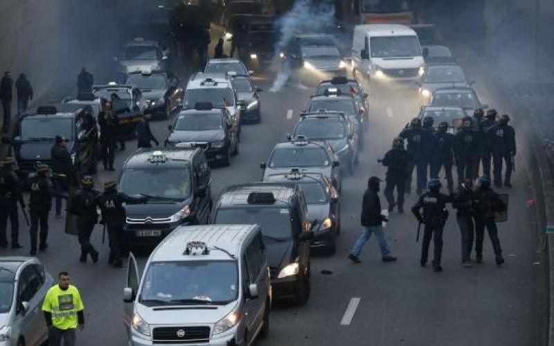 Taxis, enseignants, fonctionnaires : un mardi marqué par les grèves