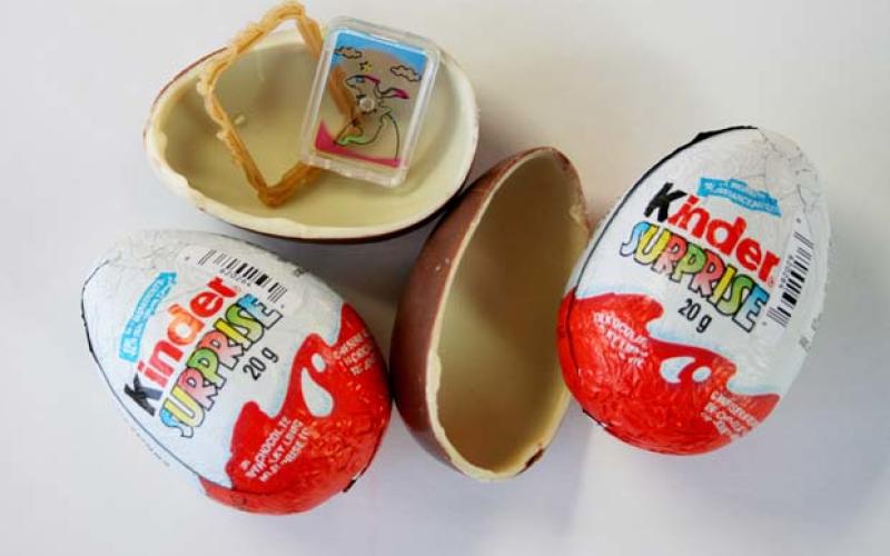 Toulouse : une fillette meurt étouffée après avoir avalé le jouet d'un oeuf surprise