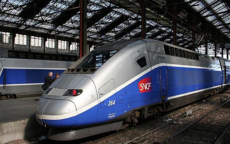 Trois mises en examen dans l'affaire du déraillement du TGV EST en 2015