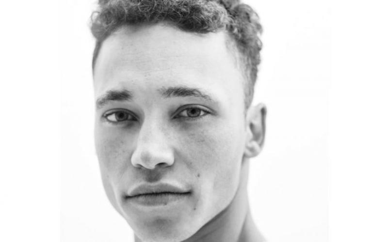 Un ouvrier devient mannequin