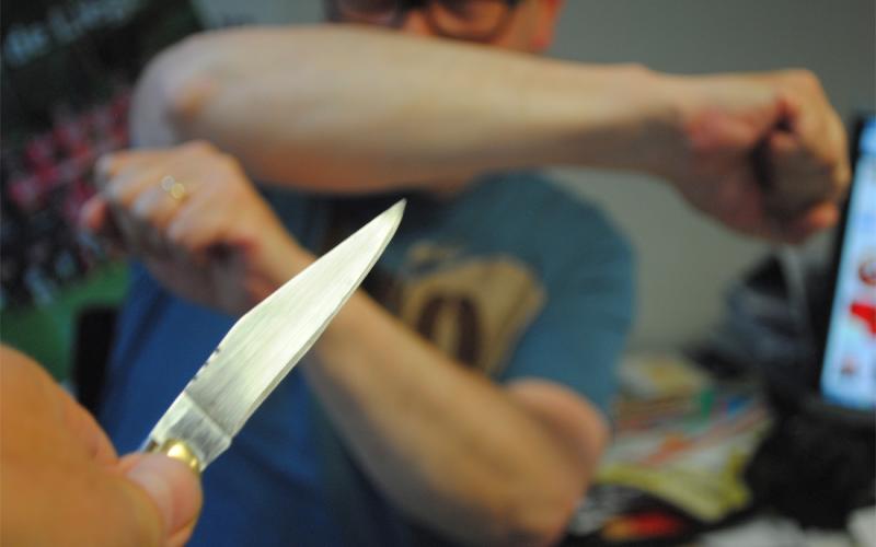 Un passant poignardé en pleine rue par un inconnu à Luxembourg-Ville