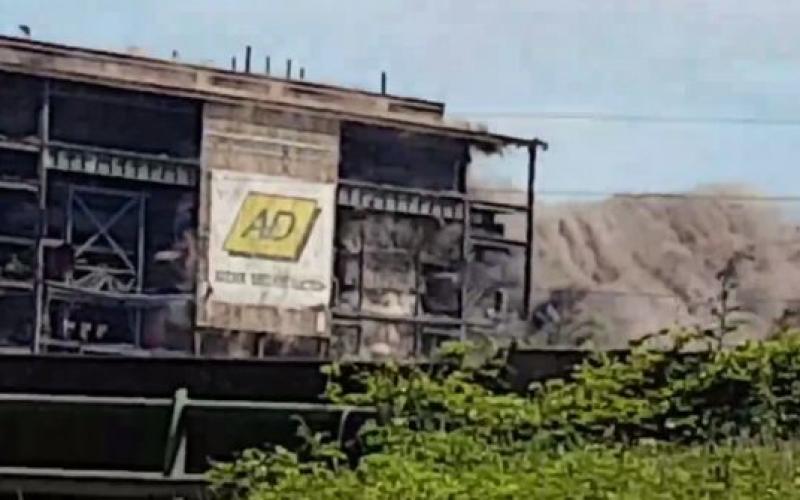 VIDEO:  Dynamitage de la centrale de Richemont