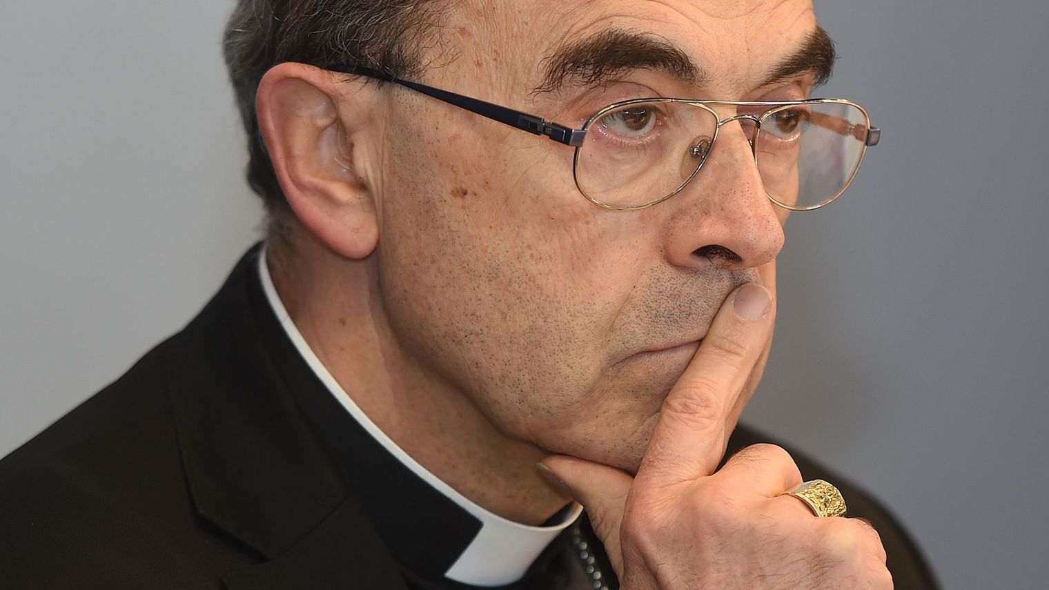 Affaire Barbarin : l'enquête pour "non-dénonciation" classée sans suite