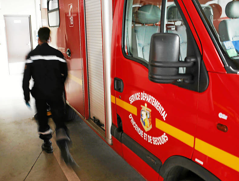 Arry : de la friche et du matériel agricole partent en fumée