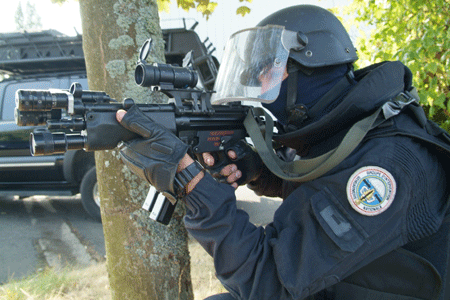 Assaut en cours: 2 morts et 20 blessés, bilan provisoire