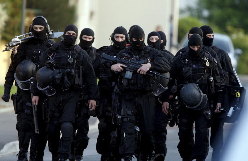 Attentats de Paris : Quatre interpellations à Paris