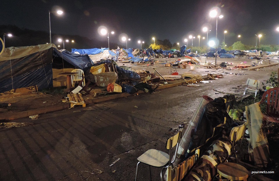 Camps de Blida : évacuation et incendie