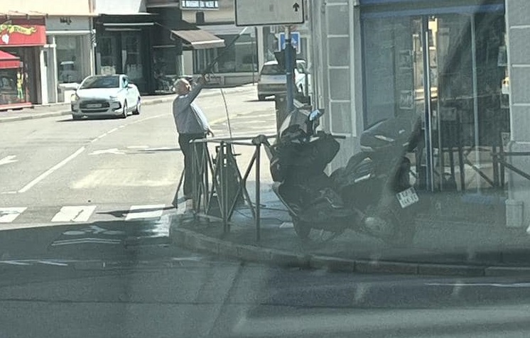 Epinal : l'adjoint démissionne après avoir lavé sa vitrine, pendant les restrictions