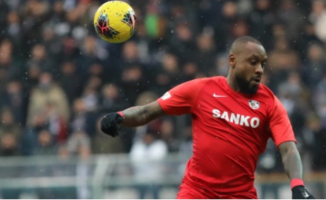 FC Metz : le défenseur Jean-Armel Kana-Biyik signe pour 6 mois