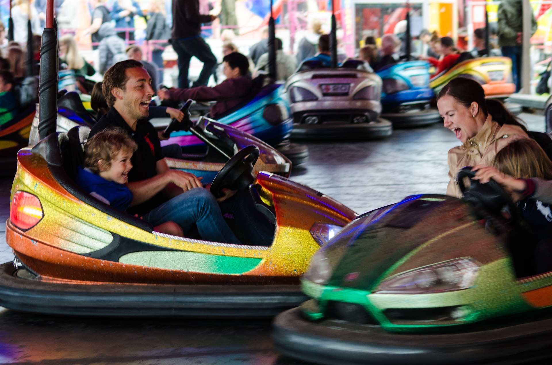 Foire de Carnaval à Metz : un boulon s'échappe d'un manège et tombe sur une passagère