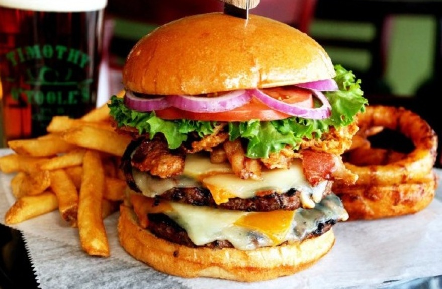 Hamburgers à la sauterelle et sucettes au scorpion