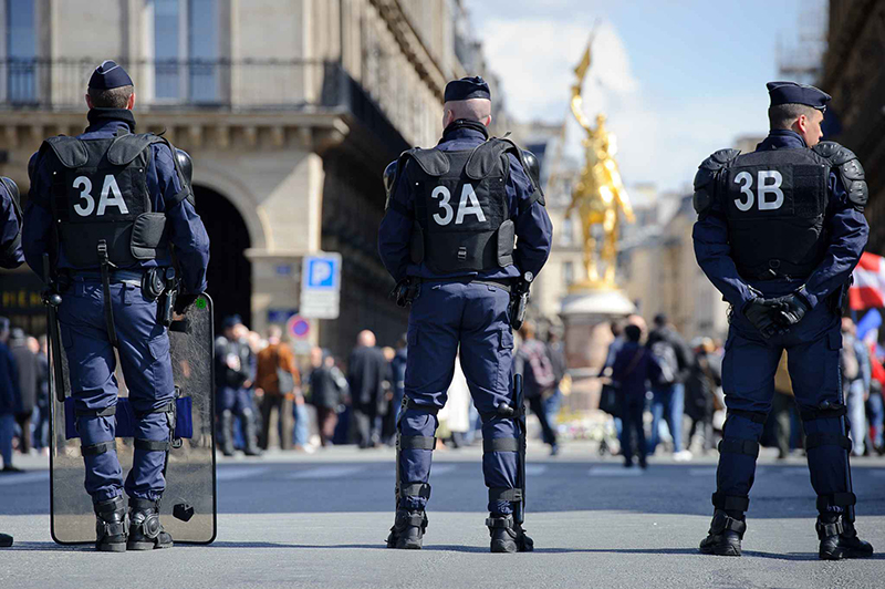 Huit mois après le suicide d'Aurélien Ménard, son épouse porte plainte