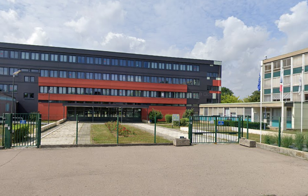 Jets de pétards et fumigènes devant un lycée de Thionville : plusieurs gardes à vue