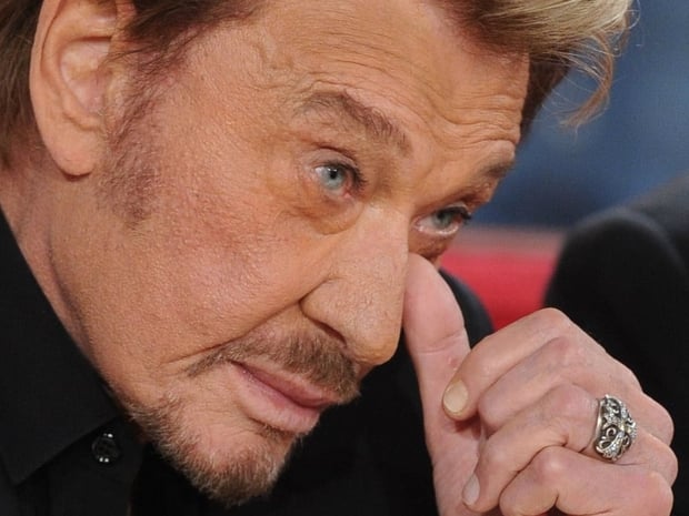 La France orpheline de sa légende du rock : Johnny est mort