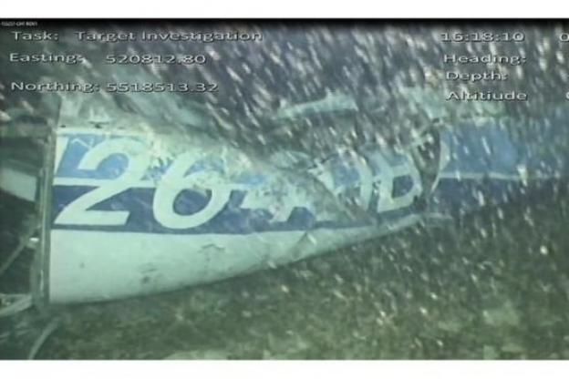 Le corps retrouvé dans l'épave de l'avion d'Emiliano Sala, repêché