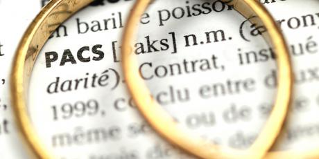 Le PACS pourra se faire en mairie dès le 1er novembre