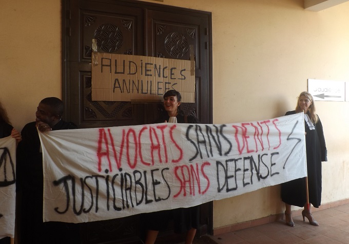 Les avocats mosellans sont en colère et ne relâchent pas la pression