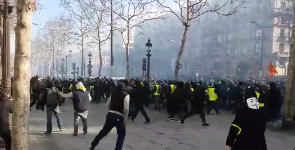 Manifestation violente à Paris