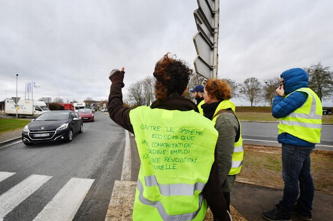 Moselle : des manifestations de gilets jaunes plus "calmes" en attendant les annonces de Macron