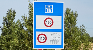 Prudence, il y a des travaux sur les autoroutes de la région ! 